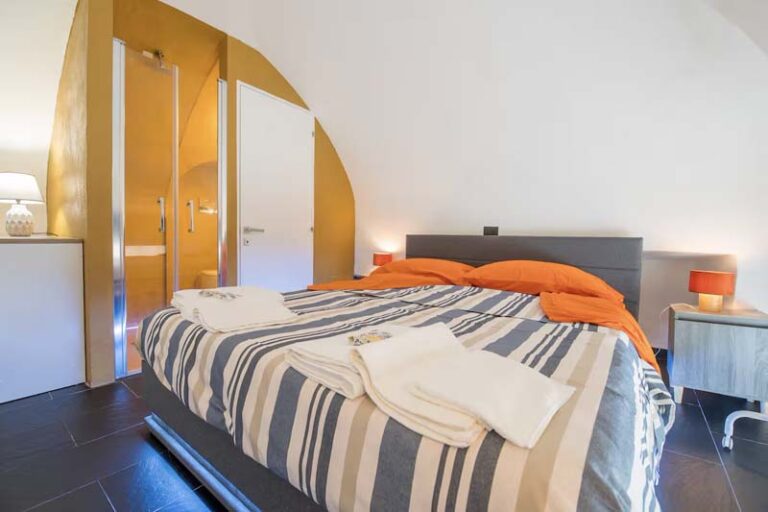 0c60e0d0-f933-464b-9f16-05fe2c42e2c5