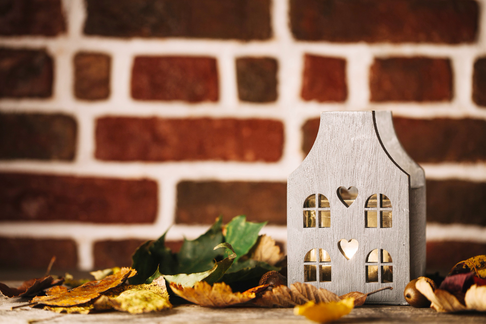 Soggiorno autunnale in residenza Umbus con atmosfera calda ed elegante