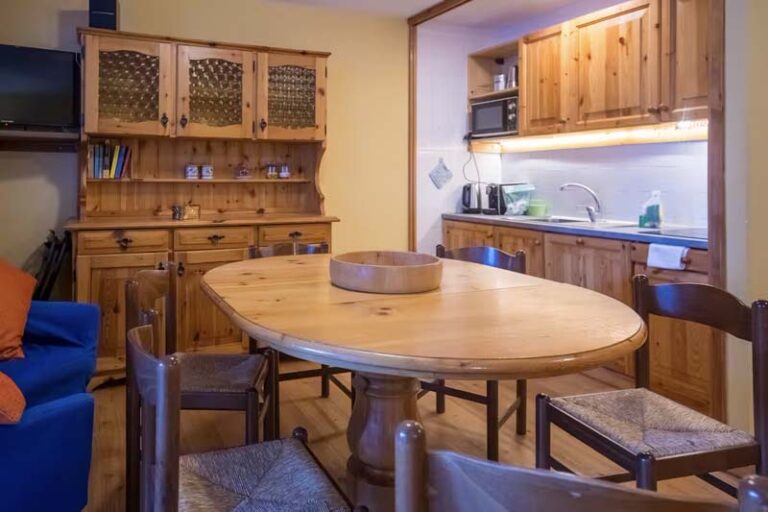 997de79f-f130-48d0-a198-e9304d5ed7d4