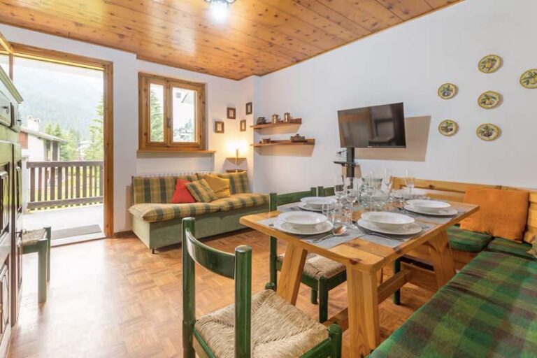 a76b82ff-57ec-4f21-9de1-435c68e3ce1c