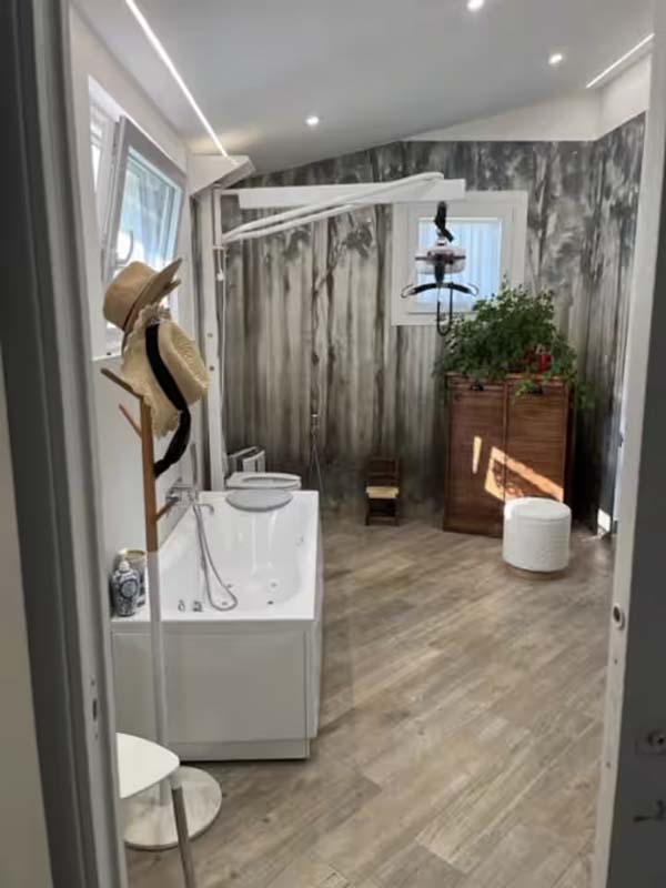 998863cf-7e7a-4fb1-98dd-1a379a5ec7e2